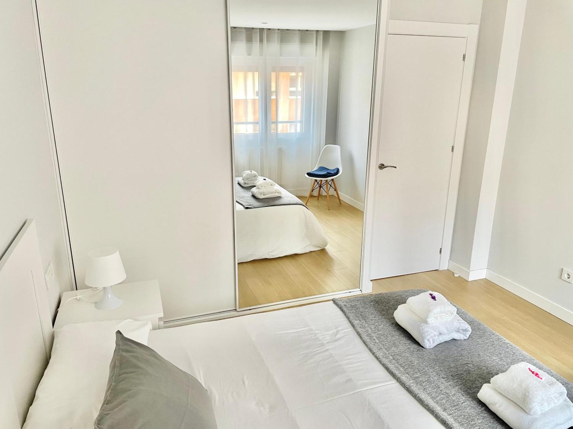 Apartamento San Lorenzo Playa. Vistas Al Mar. Gijón Esterno foto