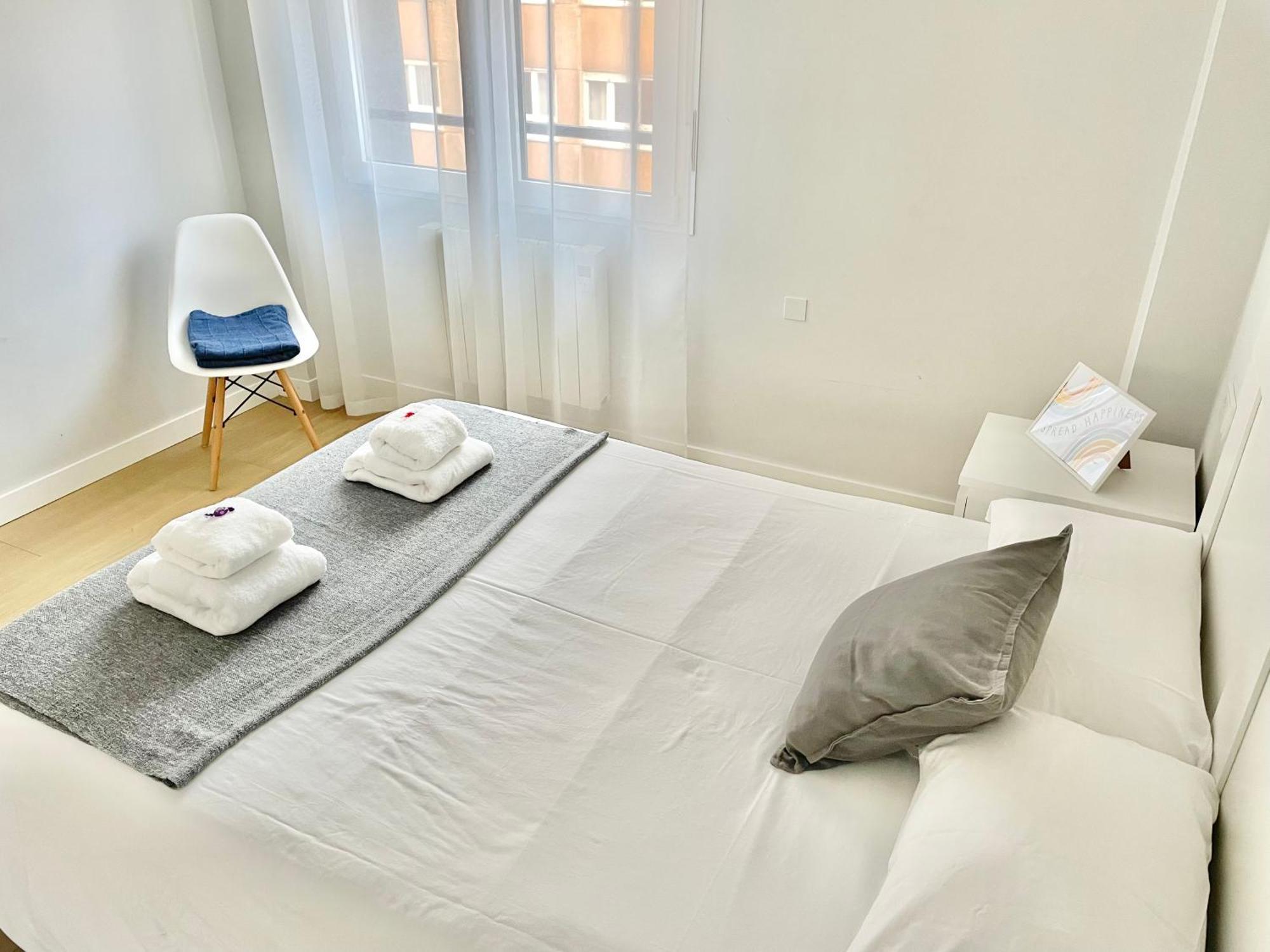 Apartamento San Lorenzo Playa. Vistas Al Mar. Gijón Esterno foto